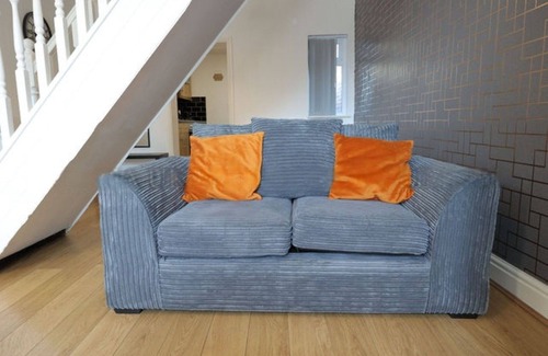 St George's Quarter Apartamento | Providence Luxury Apartment 9-minute drive to the Everton Football Club