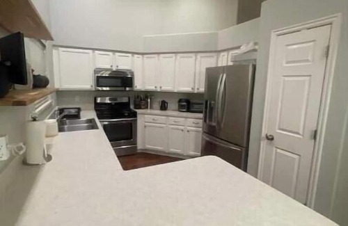 Provo Casa | Provo Home - self-contained 2 bedroom 2 bathroom upper unit
