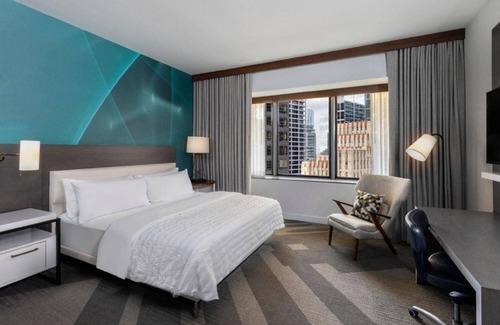 Downtown Houston Hotel | Proximity Ats its Best! 3 Pet-friendly Units, Close to Sesquicentennial Park!