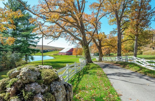 Waterfront Greens Casa | Prvt Rm 9: Prvt bath, gas fireplace, cable TV