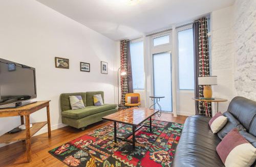 Quartier de la Folie-Mericourt Apartamento | Psychedelic