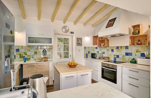 Fonte do Bispo Villa | Lovingly Restored Country Villa, A/C, Private Pool (Fenced), Idyllic Views - 15mins drive to Tavira