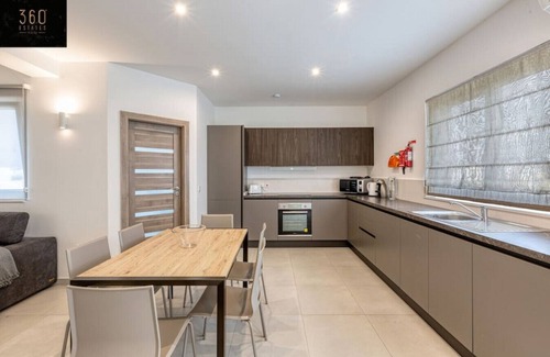 Pieta Apartamento | PTA012 - Mark Gauci · Stunning 2BR penthouse with beautiful harbour view
