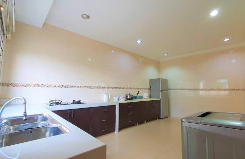Puchong Casa | Puchong Semi D Homestay spacious 4 rooms