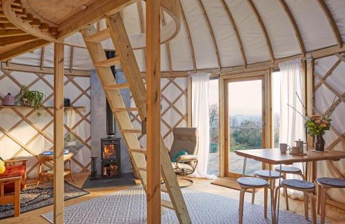 Ventnor Otro | Puckaster Cove Luxury Yurt
