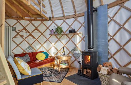 Ventnor Otro | Puckaster Cove Luxury Yurt