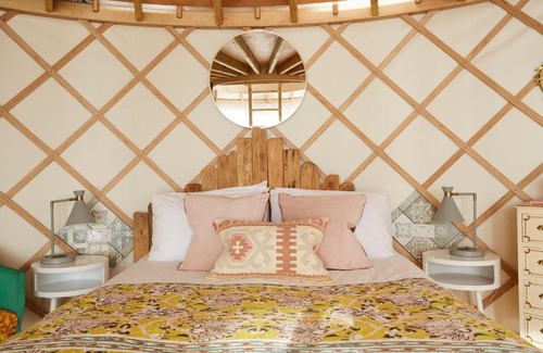 Ventnor Otro | Puckaster Cove Luxury Yurt