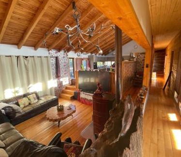 Pucon Cabina | Pucontours River Lodge