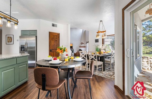 Northeast Heights Casa | Pueblo Moon w/ Pool - An Irvie Home