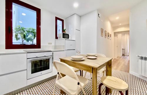 Las Acacias Apartamento | Puerta de Toledo VII - Apartamento de 2 dormitorios con Balcón