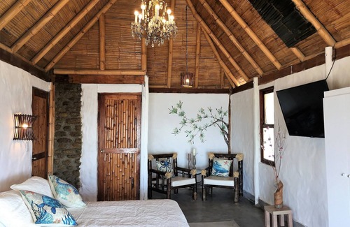 Los Órganos Hotel | Puerto Antiguo