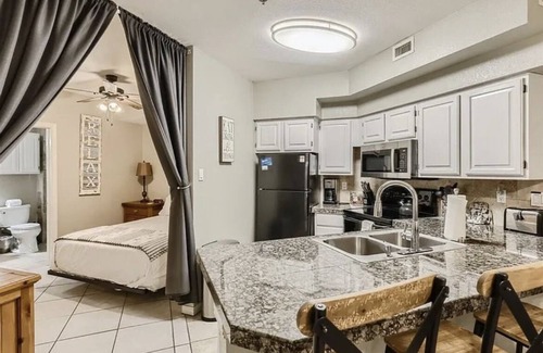 Lago Vista Condominio | Puerto Azul - The Island at Lake Travis
