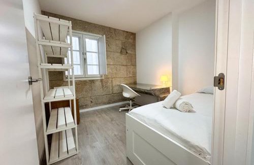 Casco Vello Apartamento | Puerto Cíes - Calle de las Ostras con Terraza 3PAX