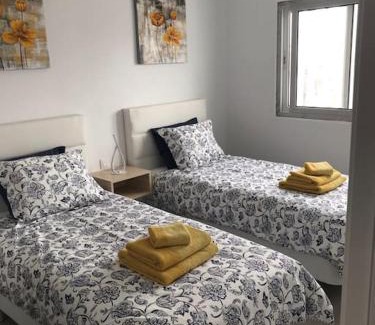 Los Mojones Apartamento | Puerto Del Carmen AirConditioned 2bed poolside apt