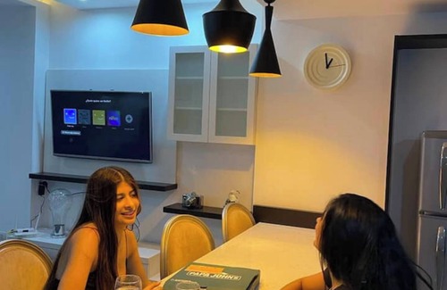 Guayaquil Apartamento | Puerto Santa Ana, Cama King, Parqueo
