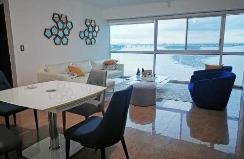 Las Peñas Apartamento | Puerto Santa Ana - Serene River