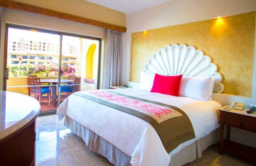 Puerto Vallarta Complejo | Puerto Vallarta 4 Star Beach Resort w/ All Inclusive Option