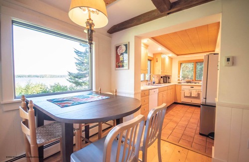 Brooklin Casa | Puffin Rock - Private Oceanfront Beach in Brooklin, Maine