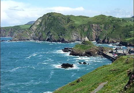 Hele Apartamento | Puffins Nest, close to Tunnels Beach & Harbour with Parking
