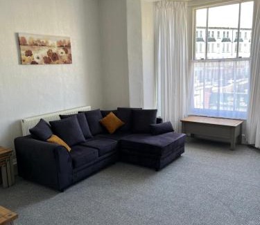 Hele Apartamento | Puffins Nest, close to Tunnels Beach & Harbour with Parking