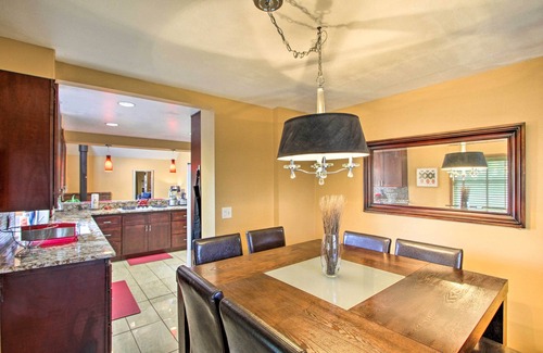 Des Moines Casa | Puget Sound Home w/ Beautiful Yard & Deck!