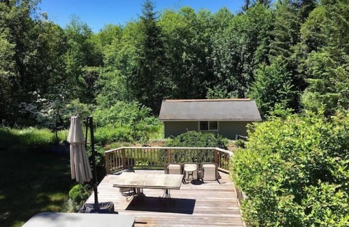 Seabeck Casa | Puget Sound Retreat