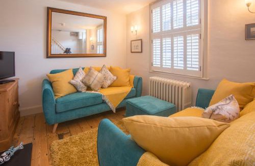 Leiston Casa | Pugwash