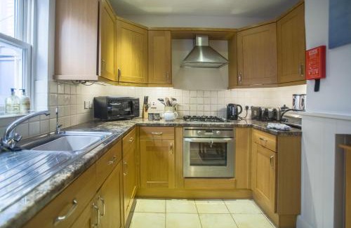Leiston Casa | Pugwash