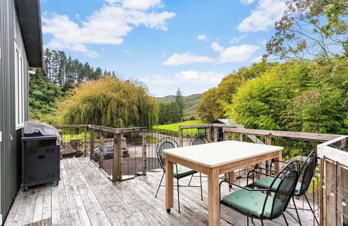 Puhoi Casa | Puhoi Farmside Loft - 20km to Warkworth