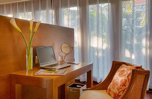 Ngu Hanh Son Complejo | Pullman Danang Beach Resort