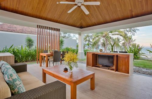 Ngu Hanh Son Complejo | Pullman Danang Beach Resort