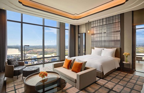 Ngo Quyen Hotel | Pullman Hai Phong Grand Hotel