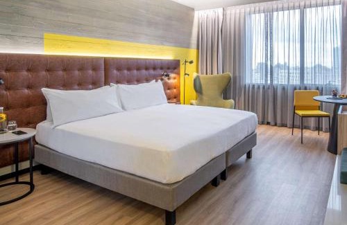 Santiago Hotel | Pullman Santiago El Bosque