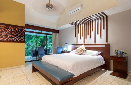 Jacó Hotel | Pumilio Mountain & Ocean Hotel