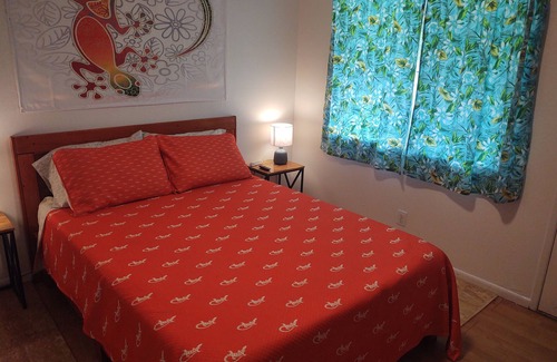 Nanawale Estates Casa | "Puna Gecko" with Queen Bed & Private Bath