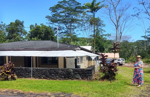Nanawale Estates Casa | "Puna Tiki" is a Bedroom w/small bath, mini fridge & microwave