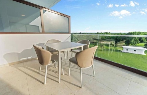 Punta Cana Apartamento | Punta Cana, Cana Rock Star 2BDRM w/pool & beach