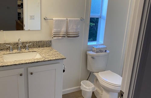 Charlotte Park Casa | Punta Gorda, 2 bed, updated mobile home in quiet 55+ community