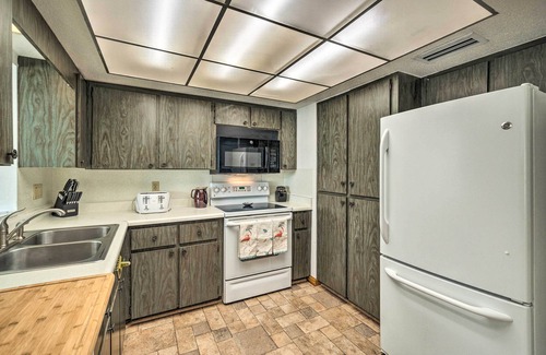 Punta Gorda Casa | Punta Gorda Home with Backyard ~ 1 Mile to Dtwn!