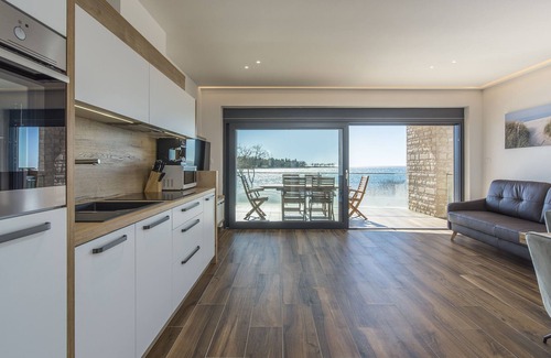 Lovrecica Apartamento | Punta Mulino apartment A1 by the sea