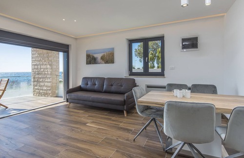 Lovrecica Apartamento | Punta Mulino apartment A1 by the sea