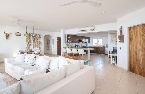 Emiliano Zapata Apartamento | Oceanfront Luxury-Stunning Views &ConciergeService
