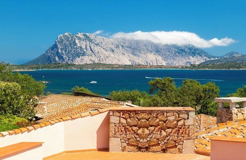 Puntaldia Villa | Puntaldia Seaview Four 5 bedroomed villa with large garden, sea views and pool
