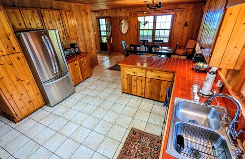 Hiawassee Cabina | Pura Vida Cabin, 4BR, Hiawassee,GA View of Lake Chatuge and amazing Mountain!