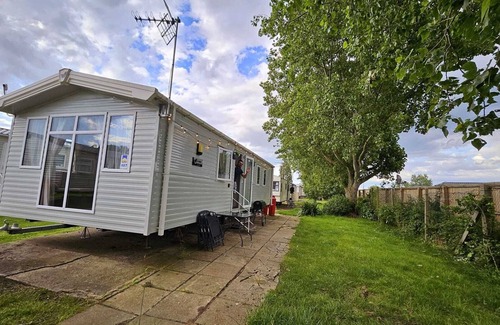 Clacton-on-Sea Casa | Pura Vida-stunning 2-bed Caravan in Clacton-on-sea