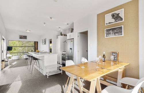 Pukawa Cabina | PURATOKE RISE AND SHINE - PUKAWA HOLIDAY HOME in Pukawa Bay