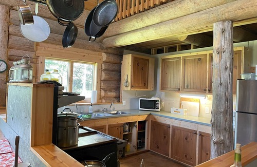 East Kootenay Cabina | Purcell Mountain Lodge