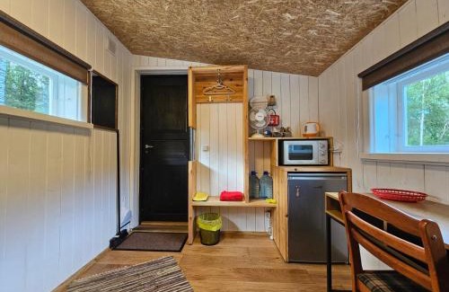 Elva Otro | Purde Camp Cabin