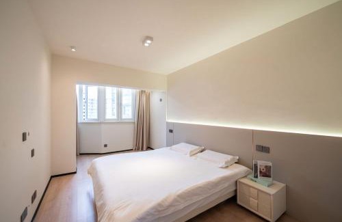 Huangpu Apartamento | Pure Home-Near the Bund enjoys the beautiful scenery of the Bund 3-bedhome close to Yuyuan Garden Huaihai Road and Nanjing Road Pedestrian Street