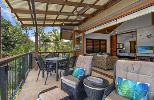 Nelly Bay Casa | Pure Magnetic Villa 10